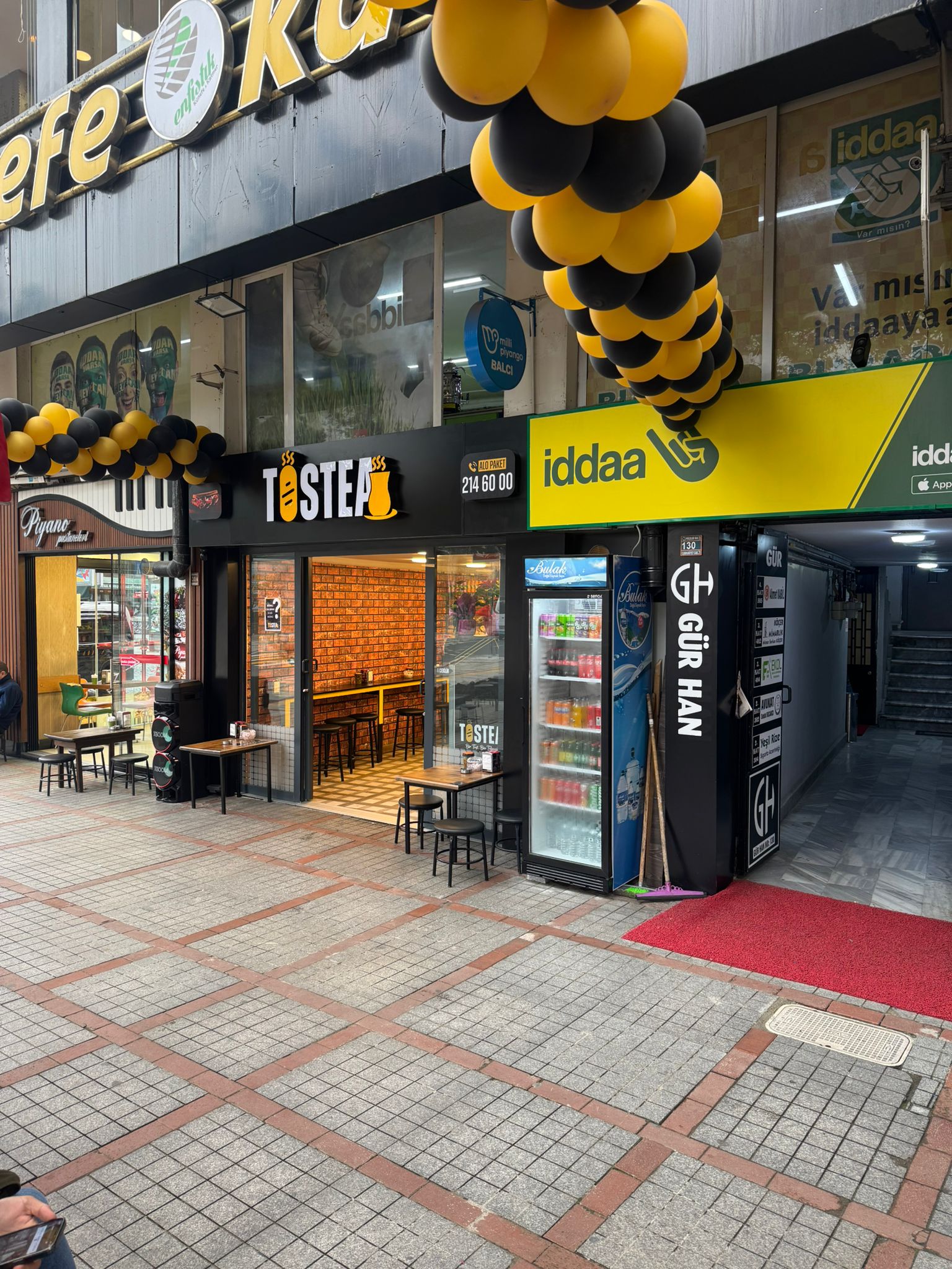 TOSTEA Rize Tost Cafe İçi - Rize Piriçelebi Tostçu